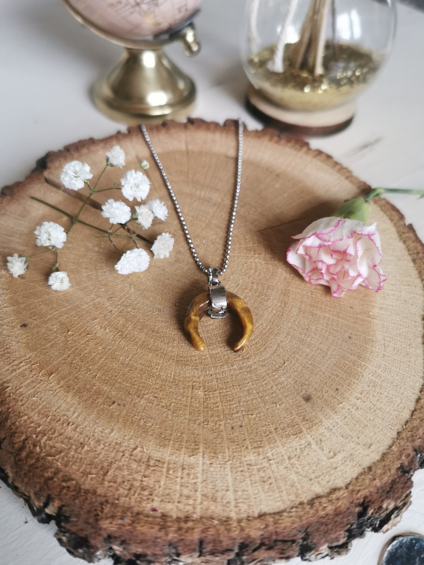 Colliers avec Pendentif Croissant de Lune en Quartz Rose, Améthyste, Cristal de Roche & Œil de Tigre