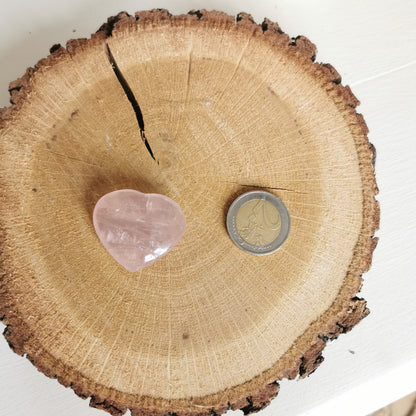 Petit galet en coeur Quartz rose