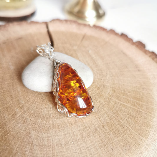 Pendentif en Ambre - Daina