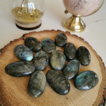 Petit galet en Labradorite