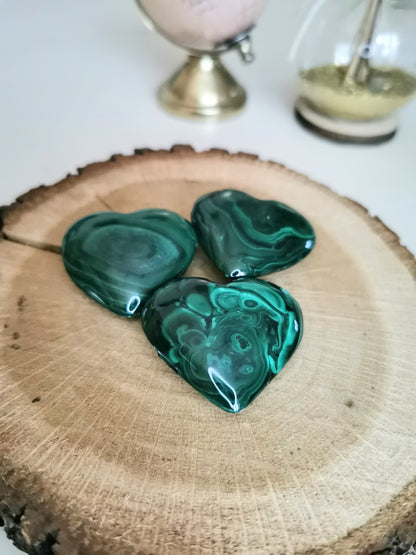 Galet coeur en Malachite - Taille L