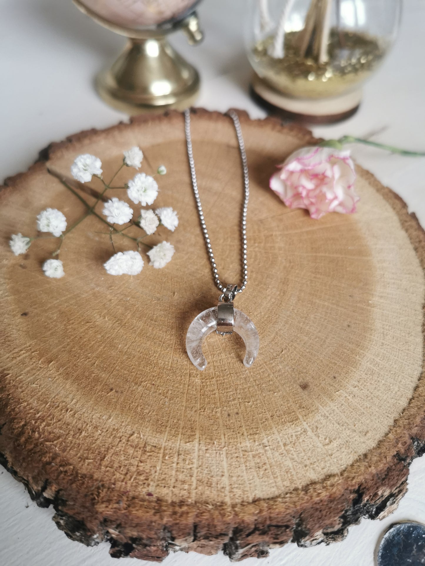 Collier croissant en cristal de roche