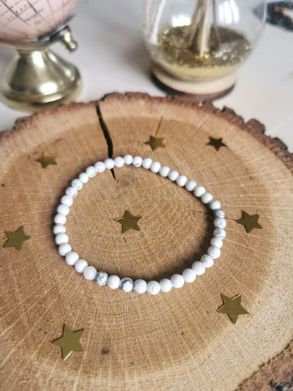 Bracelet en howlite blanche 4mm