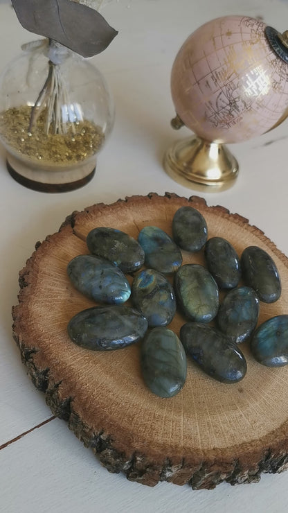 Petit galet en Labradorite